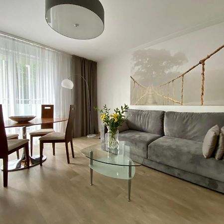 Aravel Suites Вроцлав Екстер'єр фото