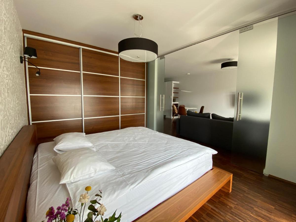 Aravel Suites Вроцлав Екстер'єр фото