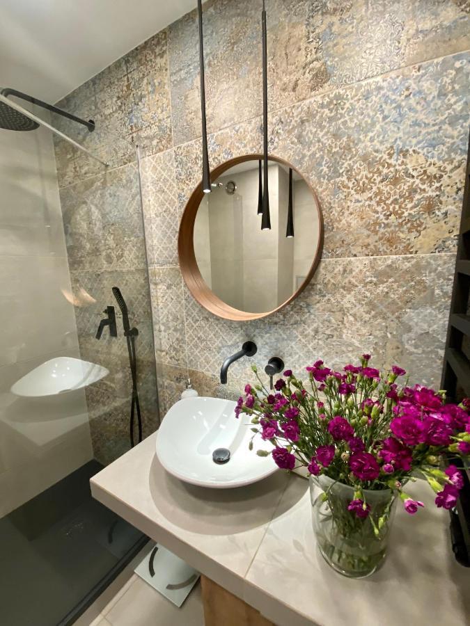 Aravel Suites Вроцлав Екстер'єр фото