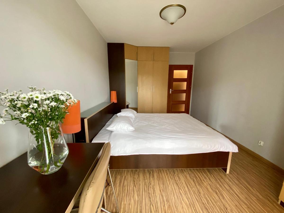 Aravel Suites Вроцлав Екстер'єр фото